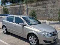 Usado Opel Astra Enjoy 105 CV (77 kW) 2007 Gris / plata Berlina