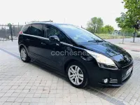 Używany Peugeot 5008 Sport 150 KM (110 kW) 2010 Czarny Minivan
