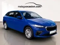 Usado Skoda Scala Essence 95 CV (69 kW) 2025 Azul Utilitario