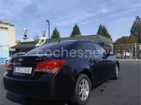 Usado Chevrolet Cruze LT 163 CV (119 kW) 2012 Negro Berlina