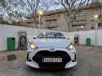 Usado Toyota Yaris 125 CV (91 kW) 2021 Blanco Utilitario