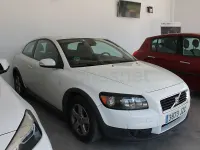 Usado Volvo C30 Momentum 100 CV (73 kW) 2008 Blanco Utilitario