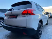 Usado Peugeot 2008 Active 92 CV (67 kW) 2013 Blanco SUV