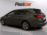 Usado Opel Astra Innovation 150 CV (110 kW) 2019 Gris Familiar