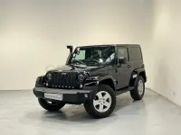 Usado Jeep Wrangler Sahara 200 CV (147 kW) 2012 Negro SUV