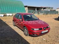 Usado Seat Leon Sport 105 CV (77 kW) 2002 Granate Utilitario
