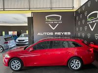 Usado Seat Leon Style 150 CV (110 kW) 2022 Rojo Familiar