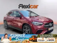 Usado Mercedes GLA200 150 CV (110 kW) 2025 Rojo SUV