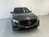 Usado Mercedes GLC220 AMG line 170 CV (125 kW) 2017 Negro SUV