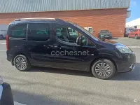 Usado Peugeot Partner Tepee Active 112 CV (82 kW) 2011 Negro Monovolumen