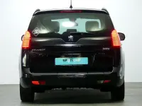 Usado Peugeot 5008 112 CV (82 kW) 2010 Negro Monovolumen