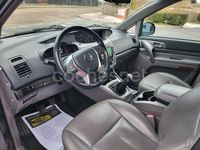 Usado Ssangyong (KGM) Rodius Limited 155 CV (114 kW) 2016 Gris / plata Monovolumen