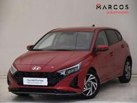 Usado Hyundai i20 101 CV (74 kW) 2025 Rojo Utilitario