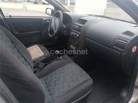 Usado Opel Astra Comfort 100 CV (73 kW) 2001 Gris / plata Berlina