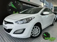 Usado Hyundai i30 110 CV (80 kW) 2012 Blanco Berlina