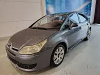 Usado Citroën C4 Exclusive 138 CV (101 kW) 2005 Gris / plata Berlina