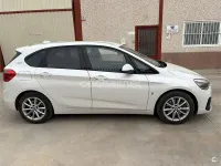 Usado BMW 225 Active Tourer iPerformance 224 CV (164 kW) 2019 Blanco Monovolumen