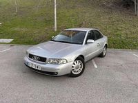 Usado Audi A4 116 CV (85 kW) 2000 Gris Berlina