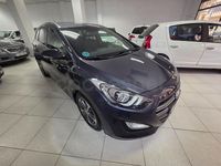 Usado Hyundai i30 GO! 110 CV (80 kW) 2017 Gris / plata Familiar