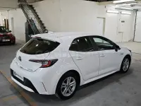 Usado Toyota Corolla Active 122 CV (89 kW) 2019 Blanco Berlina