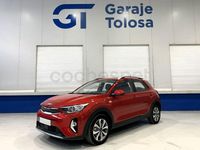 Usado Kia Stonic Plus 100 CV (73 kW) 2022 Granate SUV