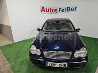Usado Mercedes C200 Elegance 163 CV (119 kW) 2004 Azul Berlina