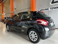 Usado Peugeot 208 Active 82 CV (60 kW) 2013 Negro Utilitario