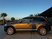 Usado VW Touareg 240 CV (176 kW) 2009 Gris / plata SUV