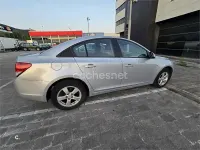 Usado Chevrolet Cruze LS 113 HP (83 kW) 2010 Cinzento Sedan
