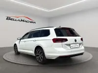 Usado VW Passat Executive 150 CV (110 kW) 2022 Blanco Familiar