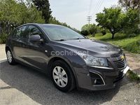 Usado Chevrolet Cruze LT 124 CV (91 kW) 2013 Gris / plata Berlina
