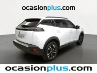 Usado Peugeot 2008 Allure 100 CV (73 kW) 2022 Blanco SUV