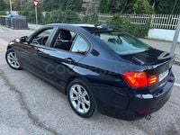 Usado BMW 318 143 CV (105 kW) 2014 Azul Berlina