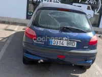 Usado Peugeot 206 75 CV (55 kW) 2001 Azul Berlina