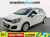 Usado Kia Rio 86 CV (63 kW) 2014 Blanco Utilitario