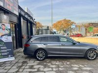 Usado Mercedes C220 170 CV (125 kW) 2017 Gris / plata Familiar