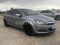 Usado Opel Astra GTC Sport 120 CV (88 kW) 2005 Gris / plata Berlina