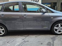 Usado Seat Altea Style 105 CV (77 kW) 2013 Violeta / lila Monovolumen