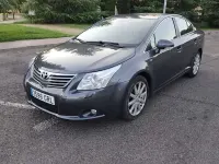 Usado Toyota Avensis Advance 150 CV (110 kW) 2009 Gris Berlina