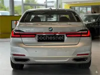 Usado BMW 750 Comfort Edition 530 CV (389 kW) 2019 Gris / plata Berlina