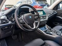 Usado BMW 318 Sport Line 150 CV (110 kW) 2020 Gris / plata Berlina