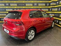 Usado VW Golf VIII Life 110 CV (80 kW) 2021 Rojo Berlina