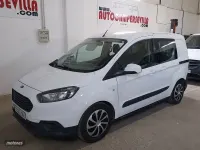 Usado Ford Courier Trend 75 CV (55 kW) 2019 Blanco Monovolumen