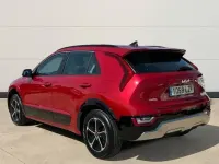 Usado Kia e-Niro 135 kW (184 CV) 2022 Rojo SUV