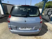 Usado Renault Scénic II Expression 105 CV (77 kW) 2007 Gris / plata Monovolumen