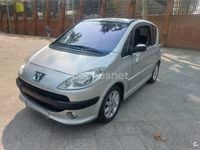 Usado Peugeot 1007 110 CV (80 kW) 2008 Gris / plata Monovolumen
