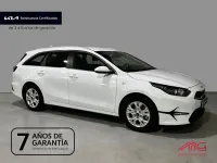 Usado Kia Ceed 120 CV (88 kW) 2022 Cassa white (wd) Utilitario