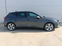 Nuevo Seat Leon FR 150 CV (110 kW) 2026 Gris / plata Berlina