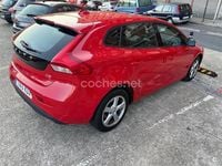 Begagnad Volvo V40 Kinetic 120 HK (88 kW) 2017 Röd Sedan