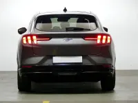 Usado Ford Mustang Mach-E Premium 258 kW (351 CV) 2023 Gris SUV